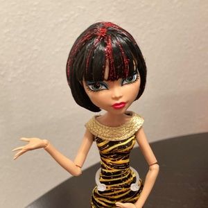 Mattel We Are Monster High Student Disembody Council Cleo DeNile 10.5-Inch Doll